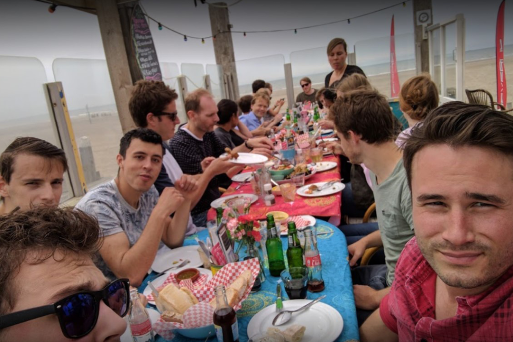 Bedrijfsuitjes & teambuilding aan zee